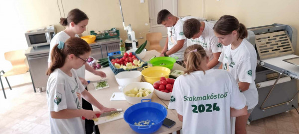 Nagy sikere volt a „Szakmakóstoló” pályaorientációs programheteknek